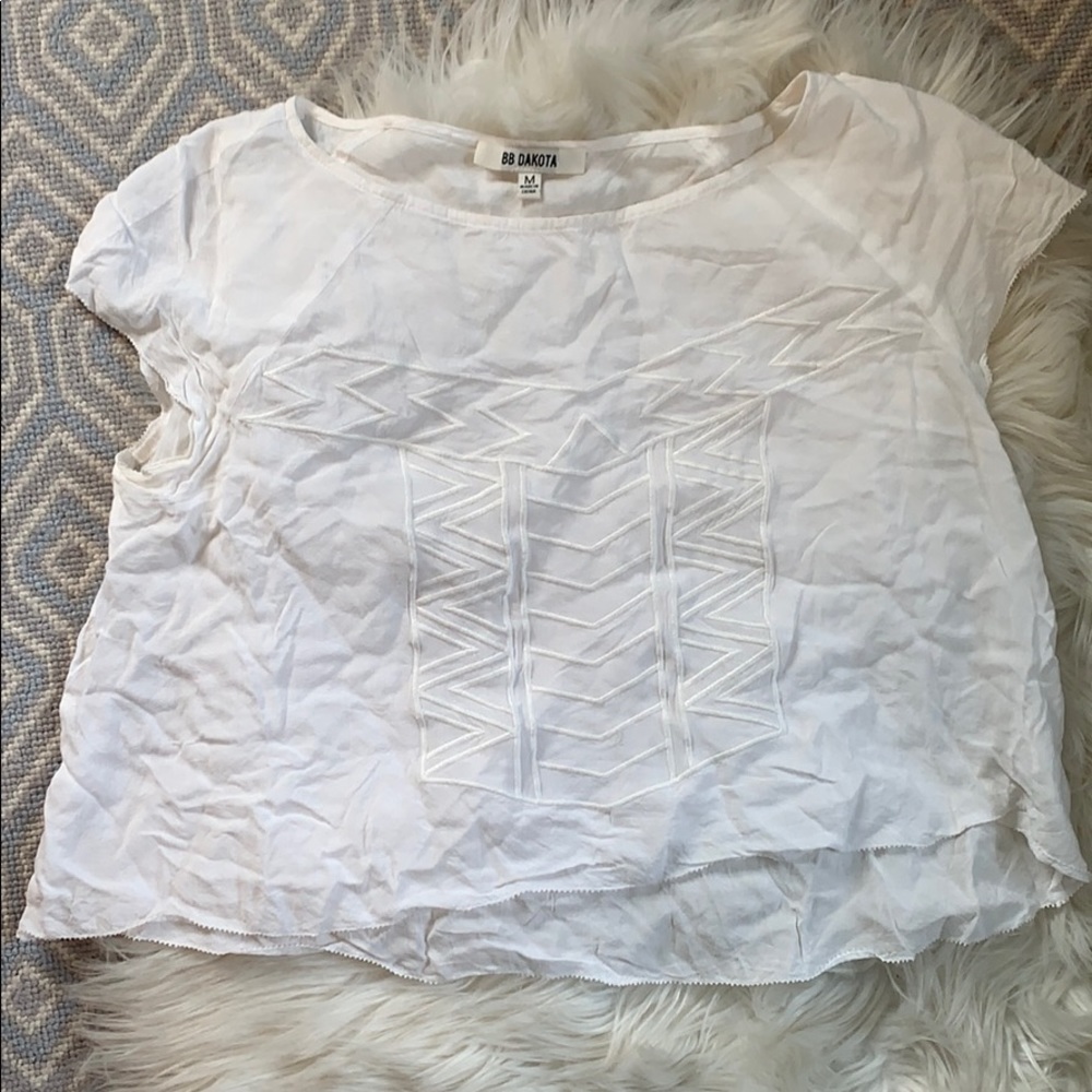 BB DAKOTA cropped tee size M